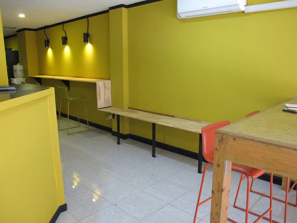 Why Not House Hostel Τσιάνγκ Μάι Εξωτερικό φωτογραφία