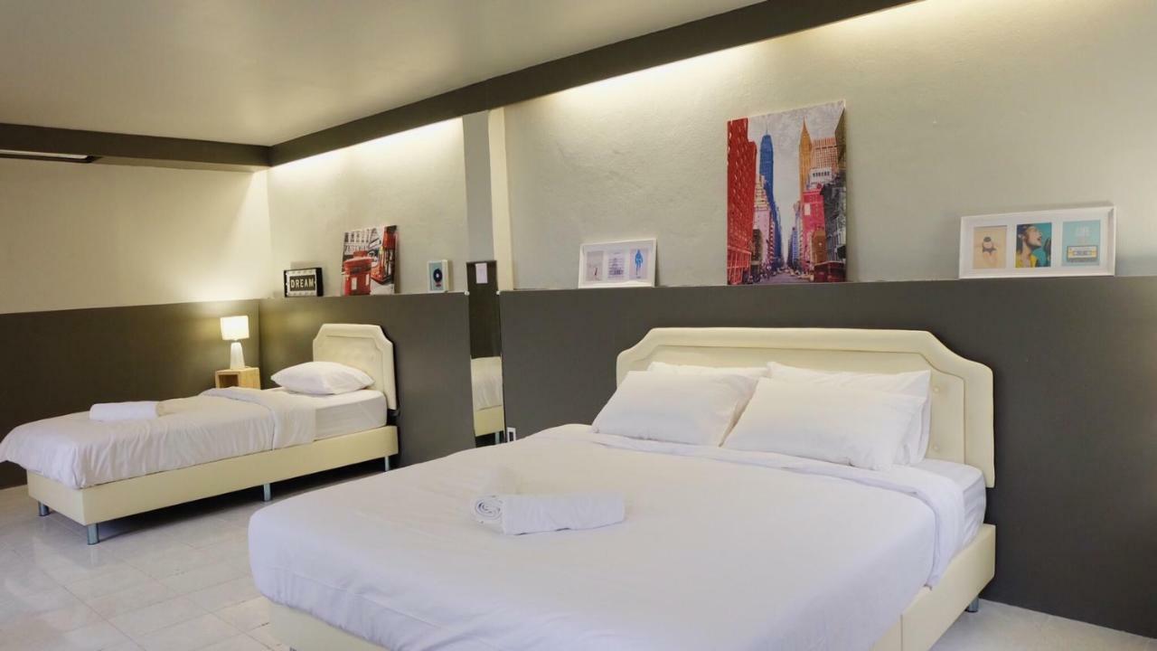 Why Not House Hostel Τσιάνγκ Μάι Εξωτερικό φωτογραφία