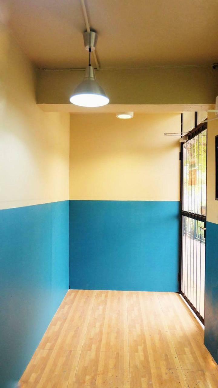 Why Not House Hostel Τσιάνγκ Μάι Εξωτερικό φωτογραφία