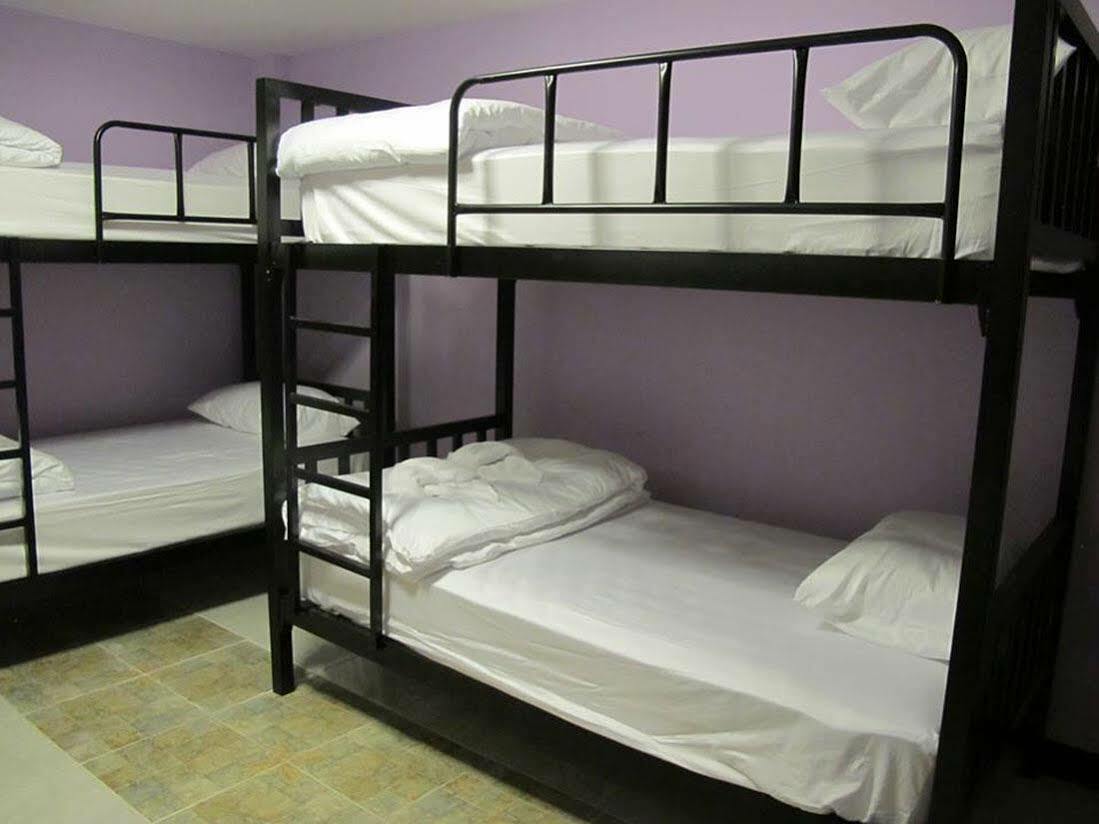 Why Not House Hostel Τσιάνγκ Μάι Εξωτερικό φωτογραφία